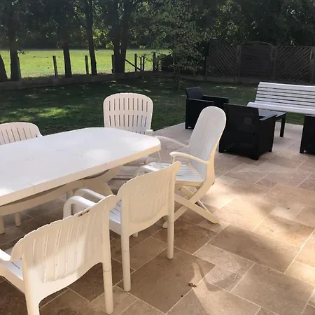 펜션 Maison Le Bel Air A 3km Du Virage De Mulsanne 9 Couchages